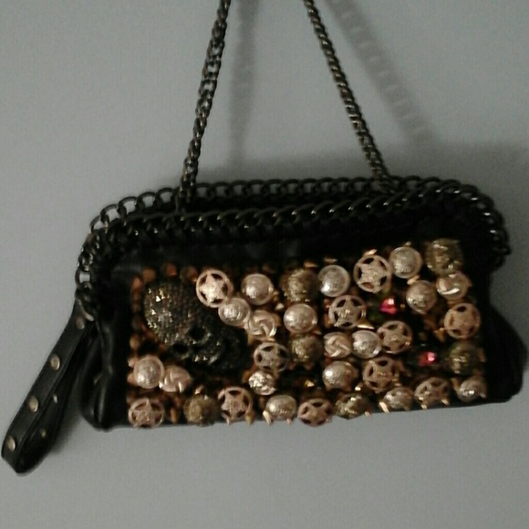 Black purse. - Picture 2 of 8